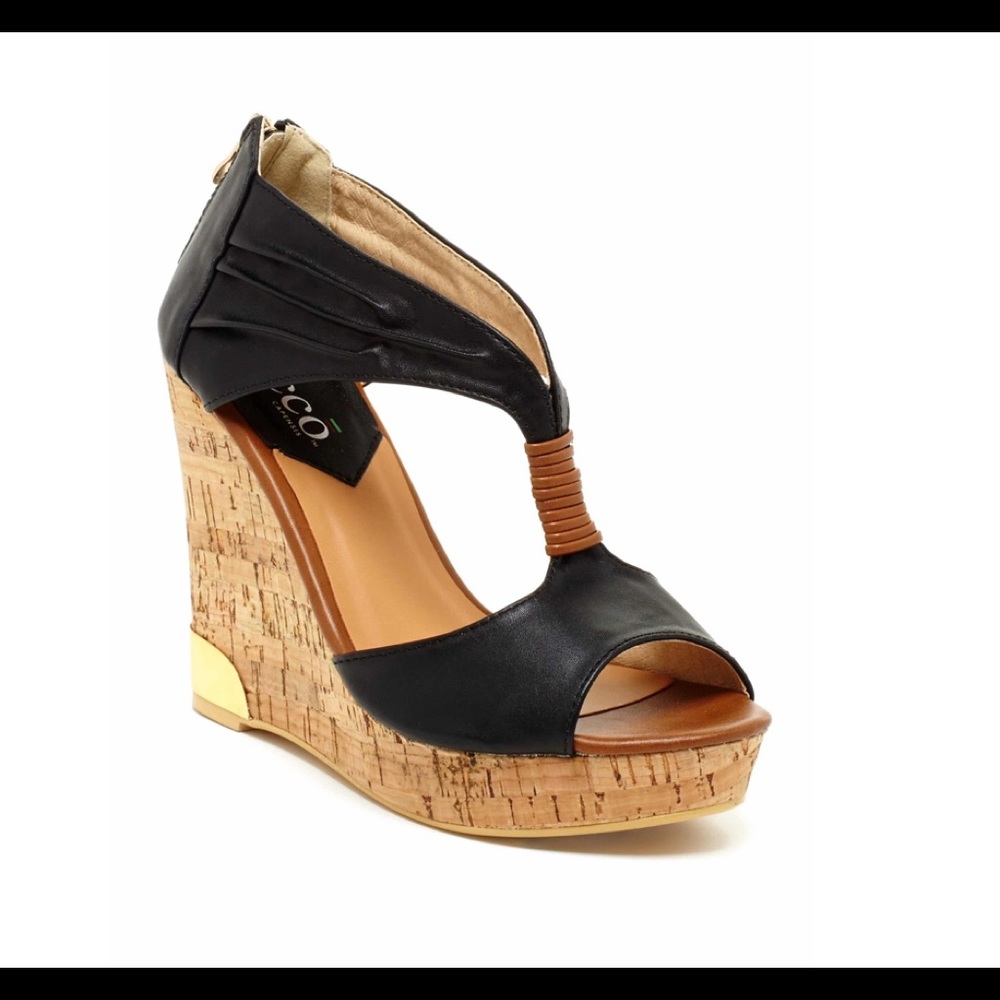 Bucco wedged platform sandal